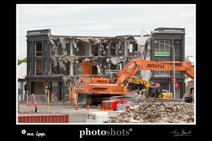 'Left Click' building, Madras St during deconstruction. Since shooting and posting this image, it has all gone.