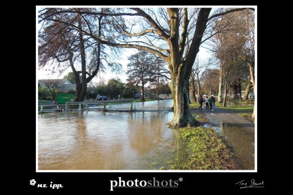 Flooding, Heathcote River near Princes Margaret Hospital.