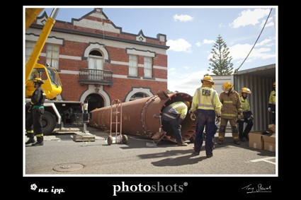 Sumner Museum cleared of artefacts by Fire & USAR staff via steel safety pipe.