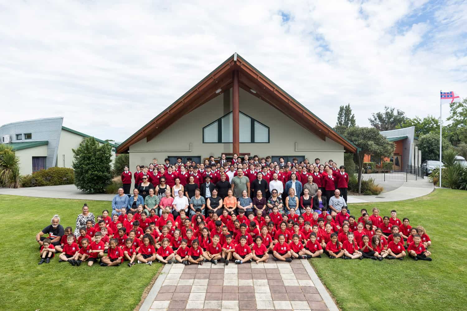 Group photograph of large Kura Kaupapa in Ōtatauhi Christchurch, New Zealand.